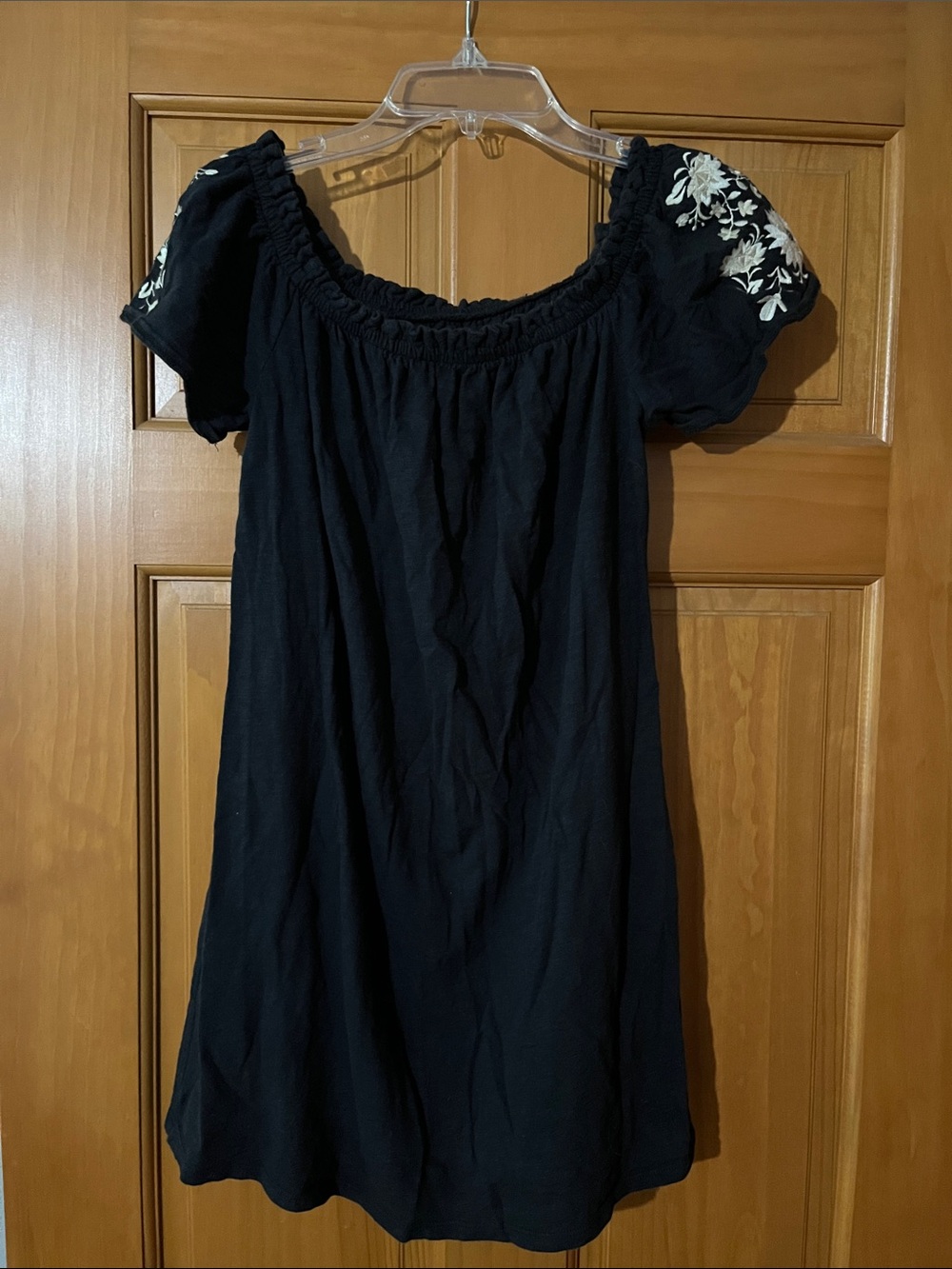 Abercrombie & Fitch Black Dress with White Floral Sleeve Embroidery